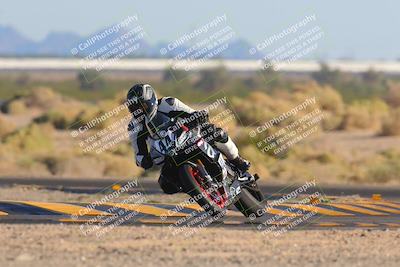 media/Nov-06-2023-Moto Forza (Mon) [[ce023d0744]]/3-Intermediate Group/Session 5 (Turn 4)/